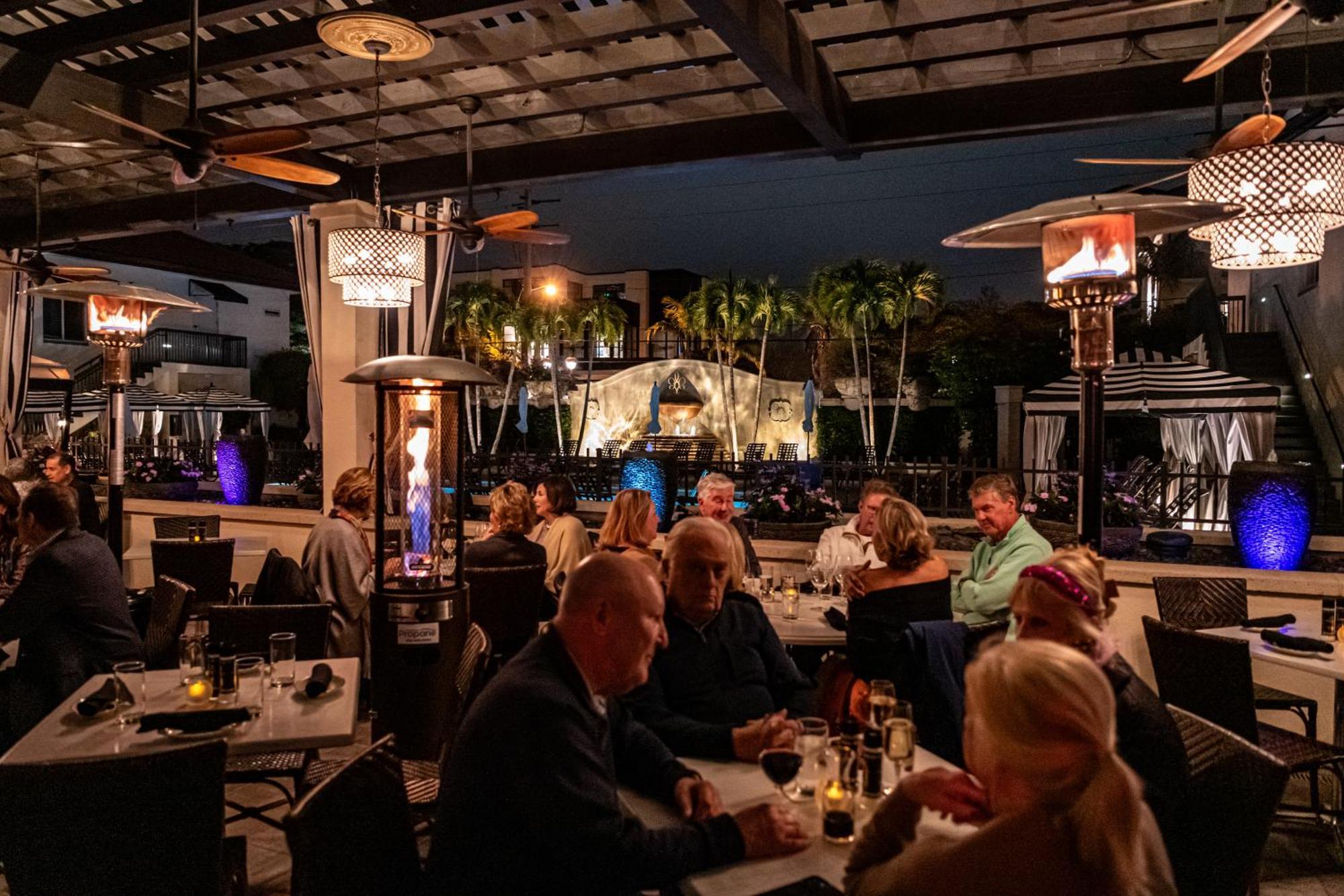 Bellasera Resort Нейплс Экстерьер фото